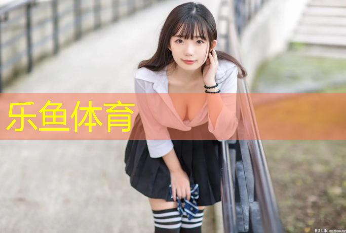 南山蓝塑胶跑道施工